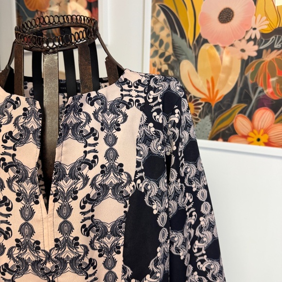 The Limited | floral pattern blouse | XS - Picture 2 of 4